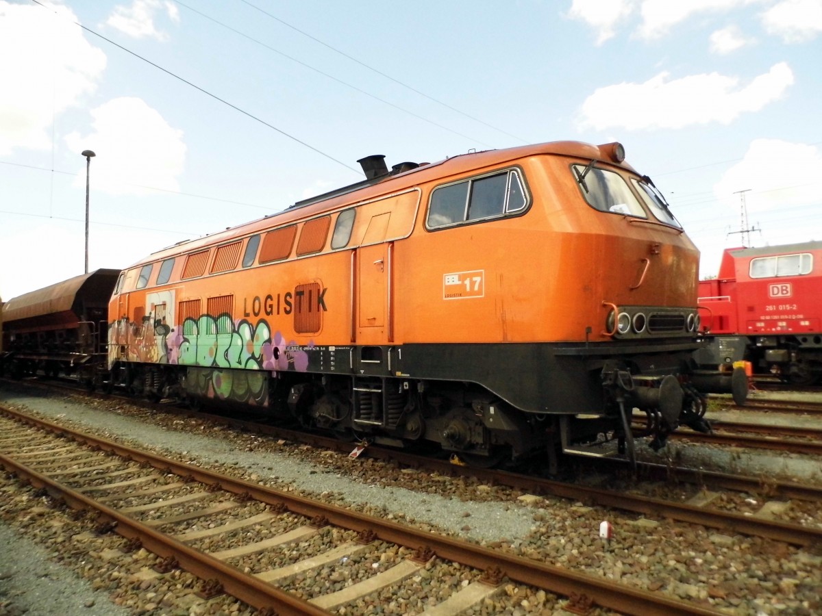 Am 28.06.2015 war die 225 099-1 Lok 17 von der BBL LOGISTIK in Stendal abgestellt .