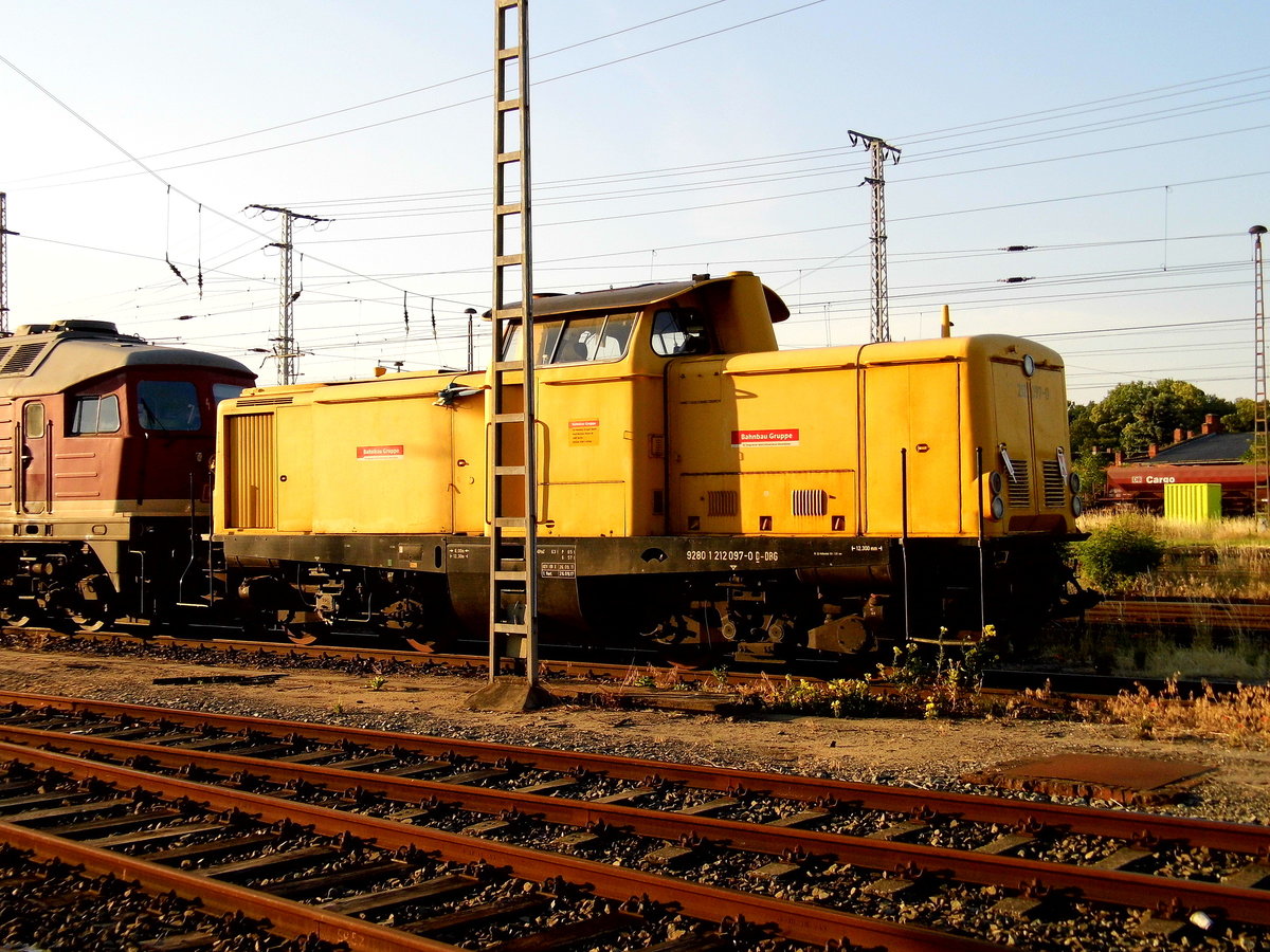 Am 28.06.2018 war  die 212 097-0 von der DB Bahnbau Gruppe GmbH, in Stendal abgestellt.
