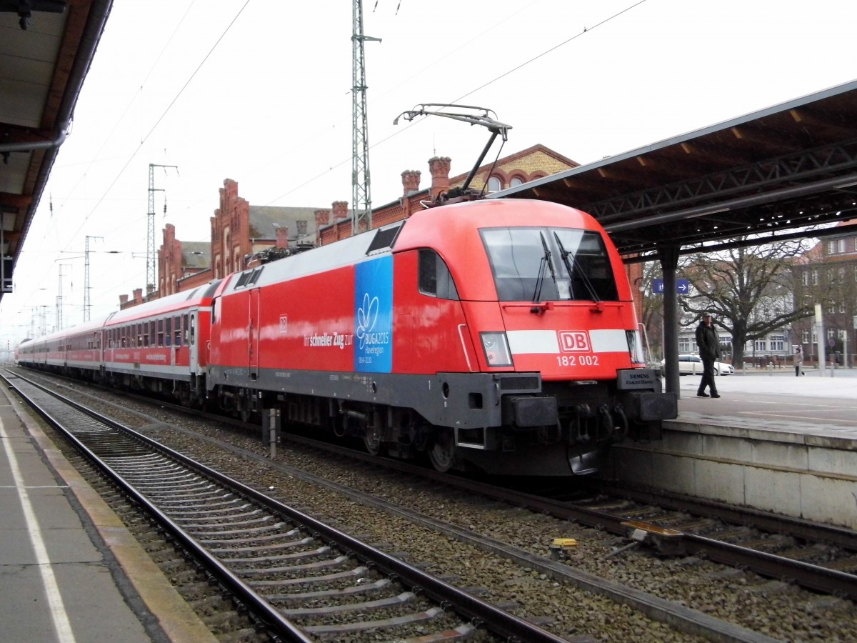 Am 29.03.2015 kam die 182 002 von der DB aus Richtung Berlin nach Stendal und fuhr weiter in Richtung Salzwedel .