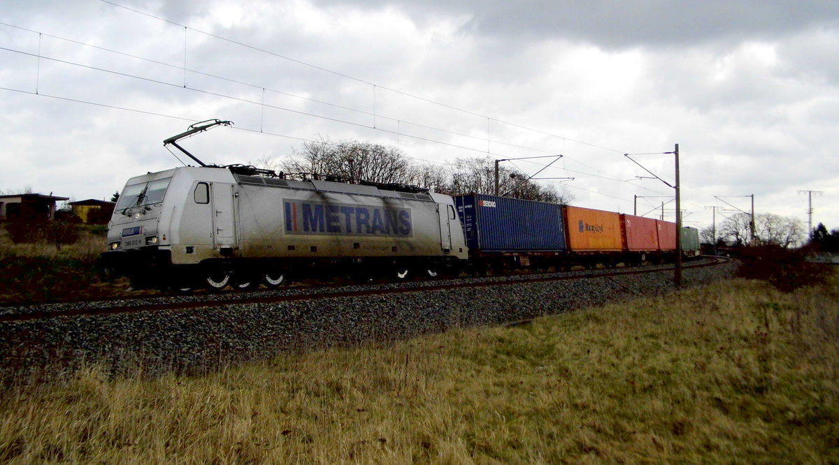 Am 29.03.2016 kam die 386 012-9 von METRANS aus Richtung Stendal und fuhr weiter in Richtung Wittenberge .