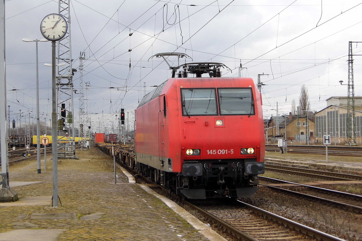 Am 29.03.2018 kam die 145 091-5 von der HSL Logistik GmbH , ( BRLL) aus Richtung Salzwedel  nach Stendal und fuhr weiter in Richtung Magdeburg .