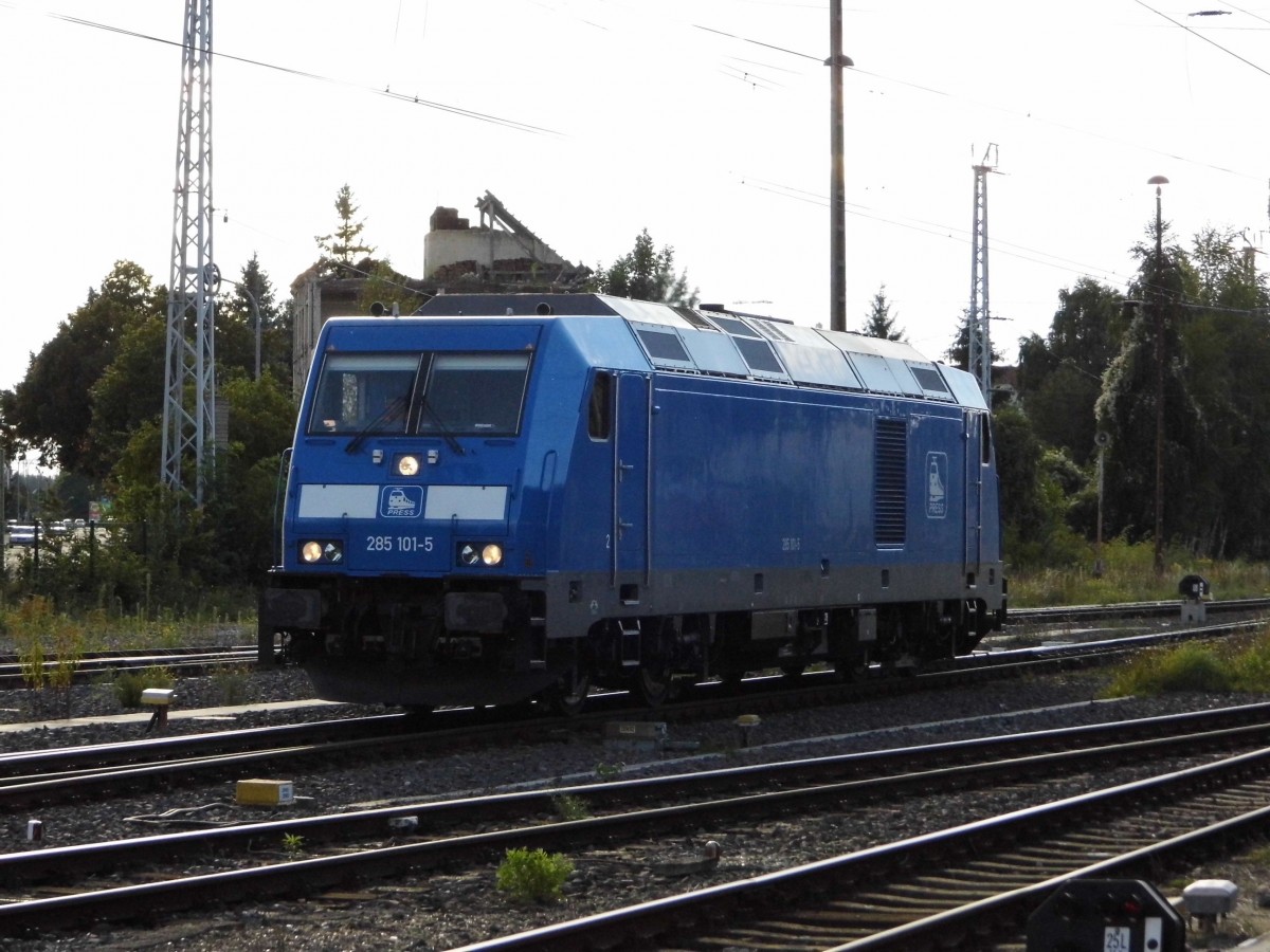 Am 29.09.2015 Rangierfahrt von der 285 101-5 von der Press (BTK) in Stendal .