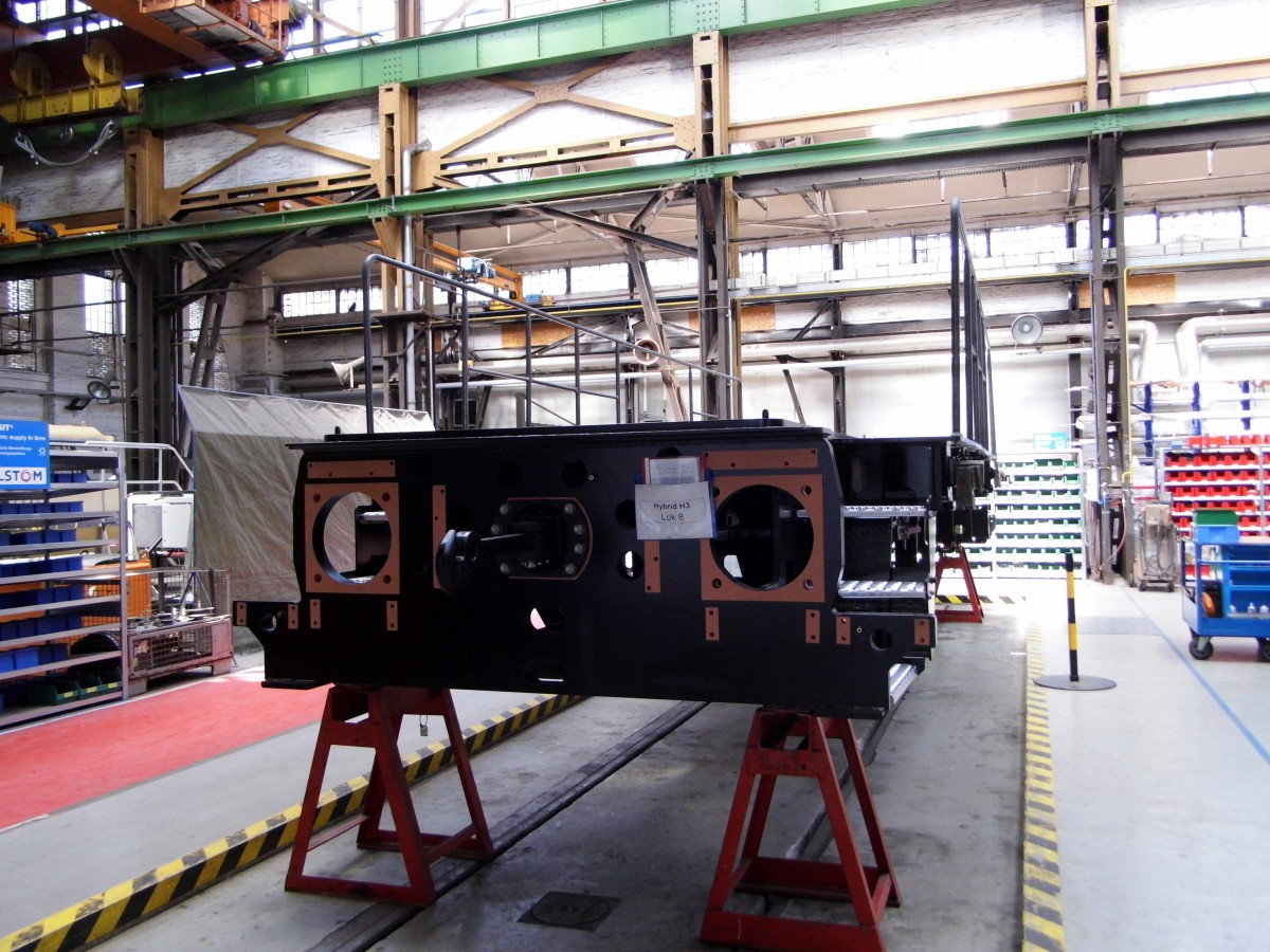 Am 30 .05.2015 stand die neue H3 Lok 1002 008   im RAW Stendal bei Alstom Lokomotiven Service GmbH .