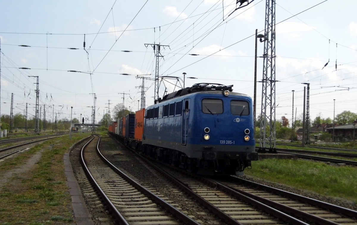 Am 30.04.2015 kam die 139 285-1 von der EGP aus Richtung Magdeburg nach Stendal und fuhr weiter in Richtung Salzwedel .