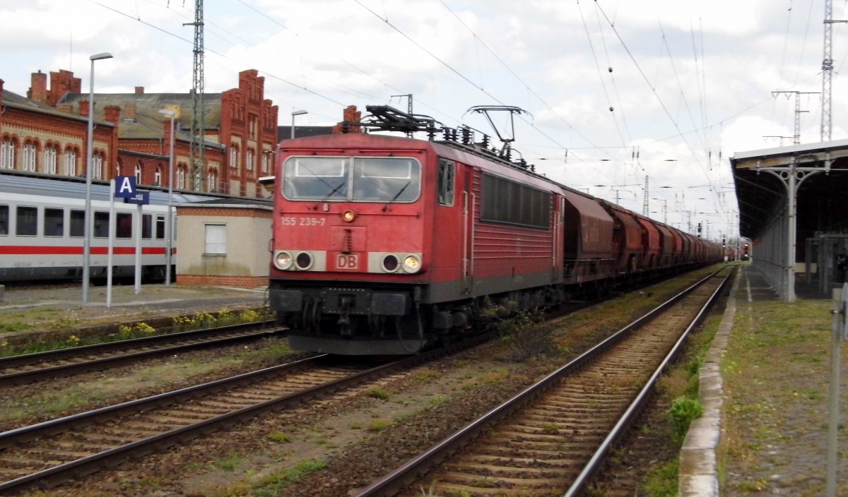Am 30.04.2015 kam die 155 239-7 von der DB aus Richtung Magdeburg nach Stendal und fuhr weiter in Richtung Wittenberge .