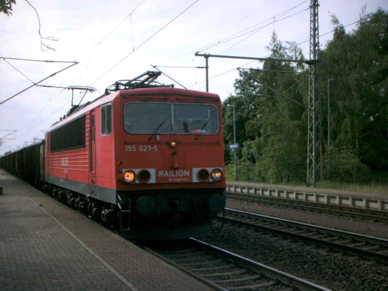 Am 3.06.2014 kam die 155 023-5 von der Railion aus der Richtung Magdeburg nach Wefensleben und fuhr weiter in Richtung  Helmstedt .