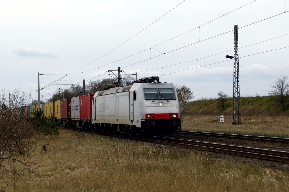 Am 31.03.2016 kam die 185 578-2  von der ITL aus der Richtung Magdeburg nach Demker und fuhr weiter in Richtung Stendal .