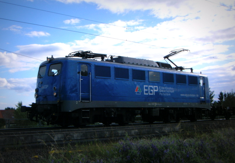 Am 5.06.2014 kam die 140 824-4 von der EGP aus Richtung Salzwedel nach Stendal.