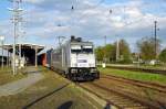 br-7-386-traxx-f/426650/am-06052015-kam-die-386-016-0 Am 06.05.2015 kam die 386 016-0 von der METRANS aus Richtung Magdeburg nach Stendal und fuhr weiter in Richtung Salzwedel .