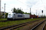br-7-386-traxx-f/497547/am-21052016-kam-die-386-017-8 Am 21.05.2016 kam die 386 017-8 von METRANS aus Richtung Salzwedel nach Stendal und fuhr weiter in Richtung Magdeburg .