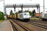 br-7-386-traxx-f/502473/am-16062016-kam-die-386-017-8 Am 16.06.2016 kam die 386 017-8 von METRANS  aus Richtung Braunschweig nach Niederndodeleben und fuhr weiter in Richtung Magdeburg .