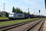 br-7-386-traxx-f/508550/am-22072016-kam-die-386-014-5 Am 22.07.2016 kam die  386 014-5 von METRANS aus Richtung Salzwedel nach Stendal und fuhr weiter in Richtung Magdeburg .