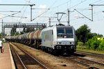Am 05.06.2016 kam die 185 696-2 von der TRANSPETROL (Railpool)  aus Richtung Braunschweig nach Niederndodeleben und fuhr weiter in Richtung Magdeburg .