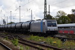  Am 07.10.2016 kam die  185 689-7 von der  HSL Logistik (Railpool) aus Richtung Magdeburg nach Stendal und fuhr weiter in Richtung Salzwedel .