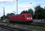 Am 23.06.2014 kam die 185 308-4 von der DB aus der Richtung Wittenberge nach Stendal und fuhr weiter in Richtung Hannover.
