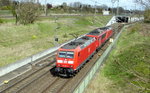 Am 26.04.2016 kamen die 185 082-5 und 155 - und die 185 200-5 von DB Schenker aus Richtung Stendal und fuhr weiter in Richtung Hannover .