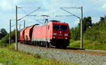 -br-6-185-db-traxx-ac1ac2/572286/am-25082017-kam-die-185-221-9 Am 25.08.2017 kam die 185 221-9 von der  DB Cargo Deutschland AG,  aus Richtung Wittenberge und fuhr nach Stendal .