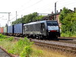 Am 08.08.2017 kam die 189 210-8  von der Freightliner   (MRCE Dispolok ) aus Richtung Braunschweig nach Niederndodeleben und fuhr weiter in Richtung Magdeburg .