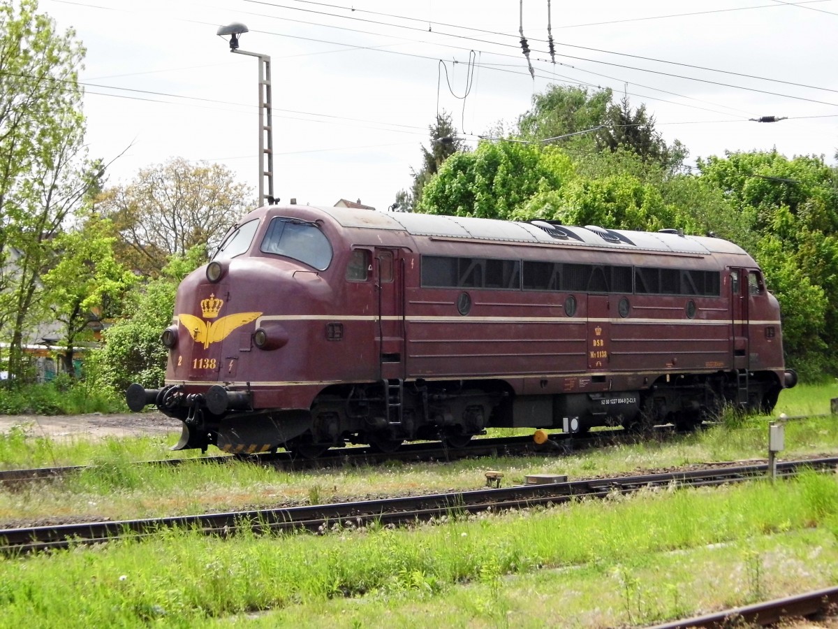 10.05.2015 fuhr die 227 004-9  Nr 1138 von der CLR aus Stendal  und fuhr weiter in Richtung Magdeburg .