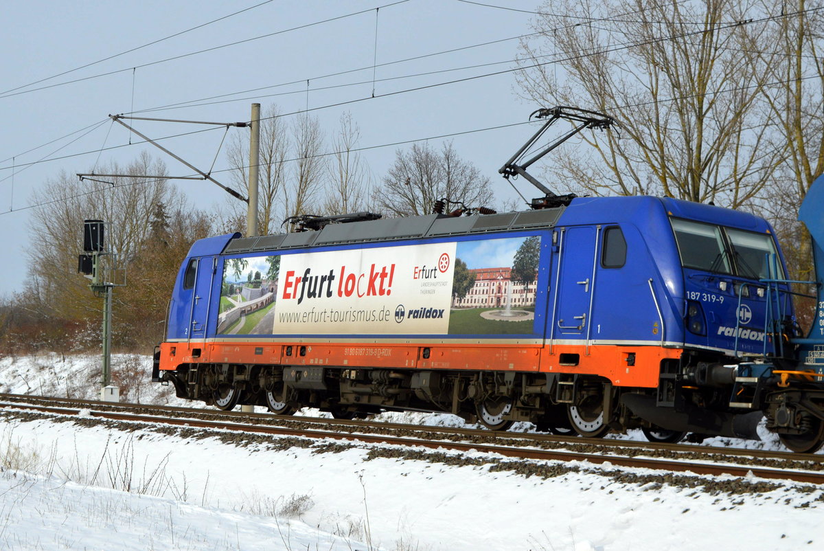 Am 01.02.2021 kam die 187 319-9 von Raildox GmbH & Co. KG, aus Richtung Stendal und fuhr weiter in Richtung Wittenberge .  