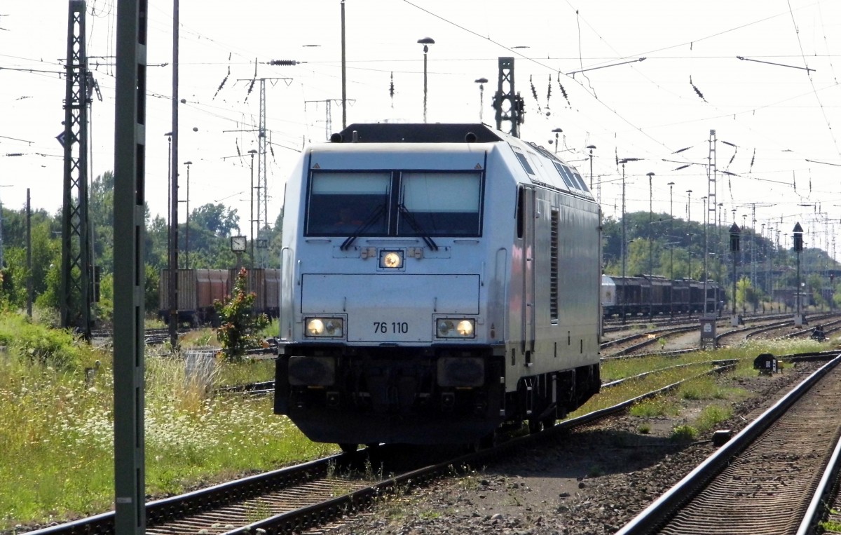 Am 01.08.2015 kam die 76 110  von der Press (BTK) aus Richtung Niedergörne nach Stendal .