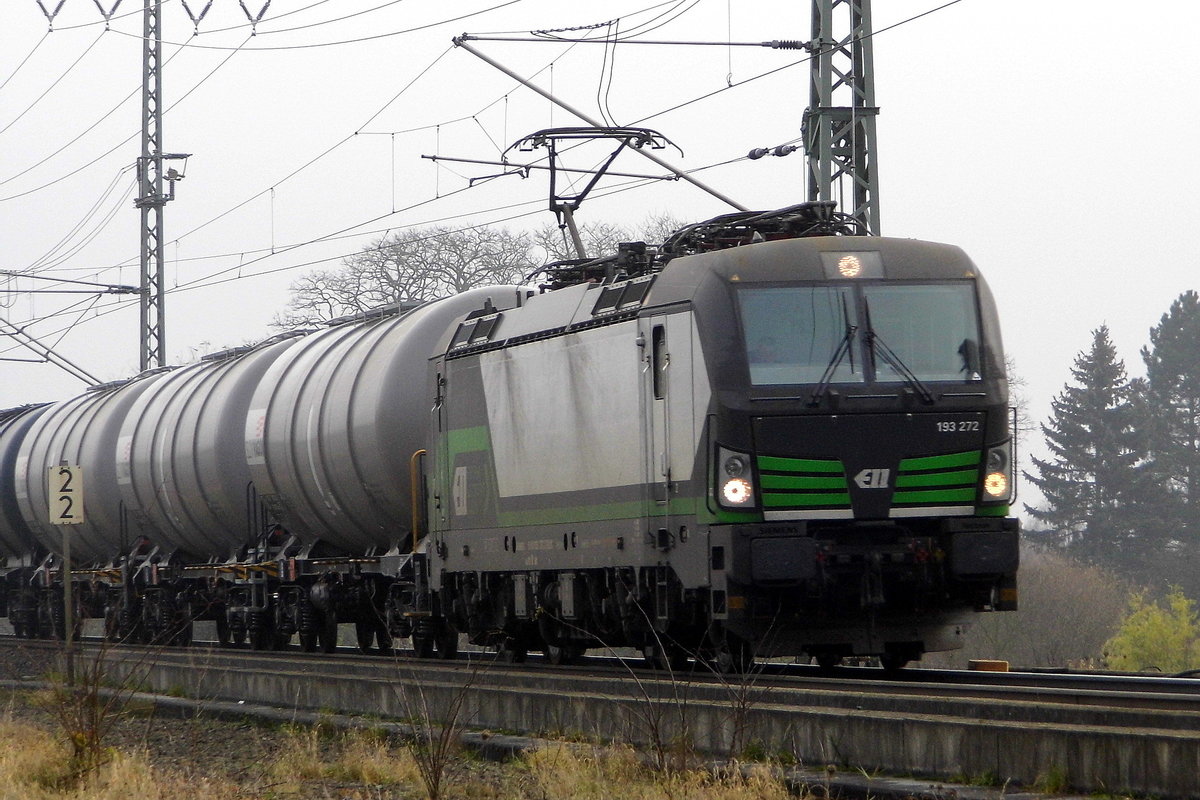 Am 01.12.2017 kam die  193 272-2 von der LTE Logistik- and Transport- GmbH, Graz (ELL) aus Richtung Stendal und fuhr weiter in Richtung Salzwedel .