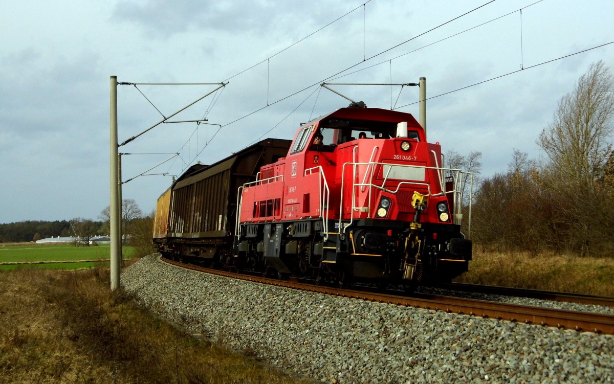 Am 02.02.2016 kam die 261 046-7 aus Niedergörne   und fuhr weiter in Richtung Stendal .