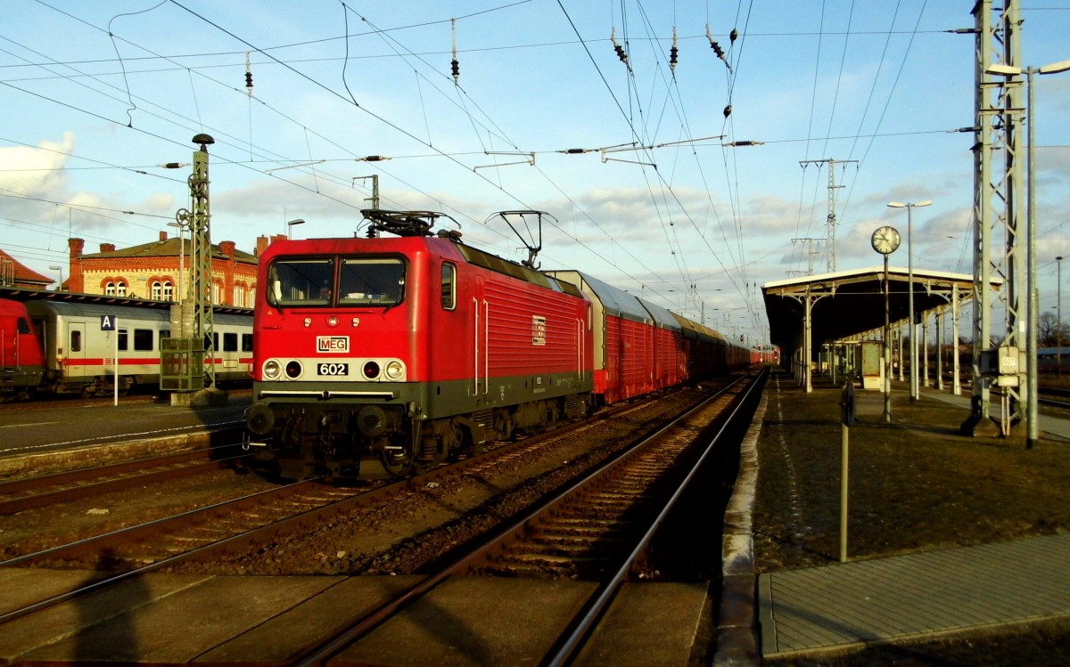  Am 03.02.2016 kam die MEG 602 (143 204) aus Richtung Magdeburg nach Stendal und fuhr weiter in Richtung Wittenberge  .