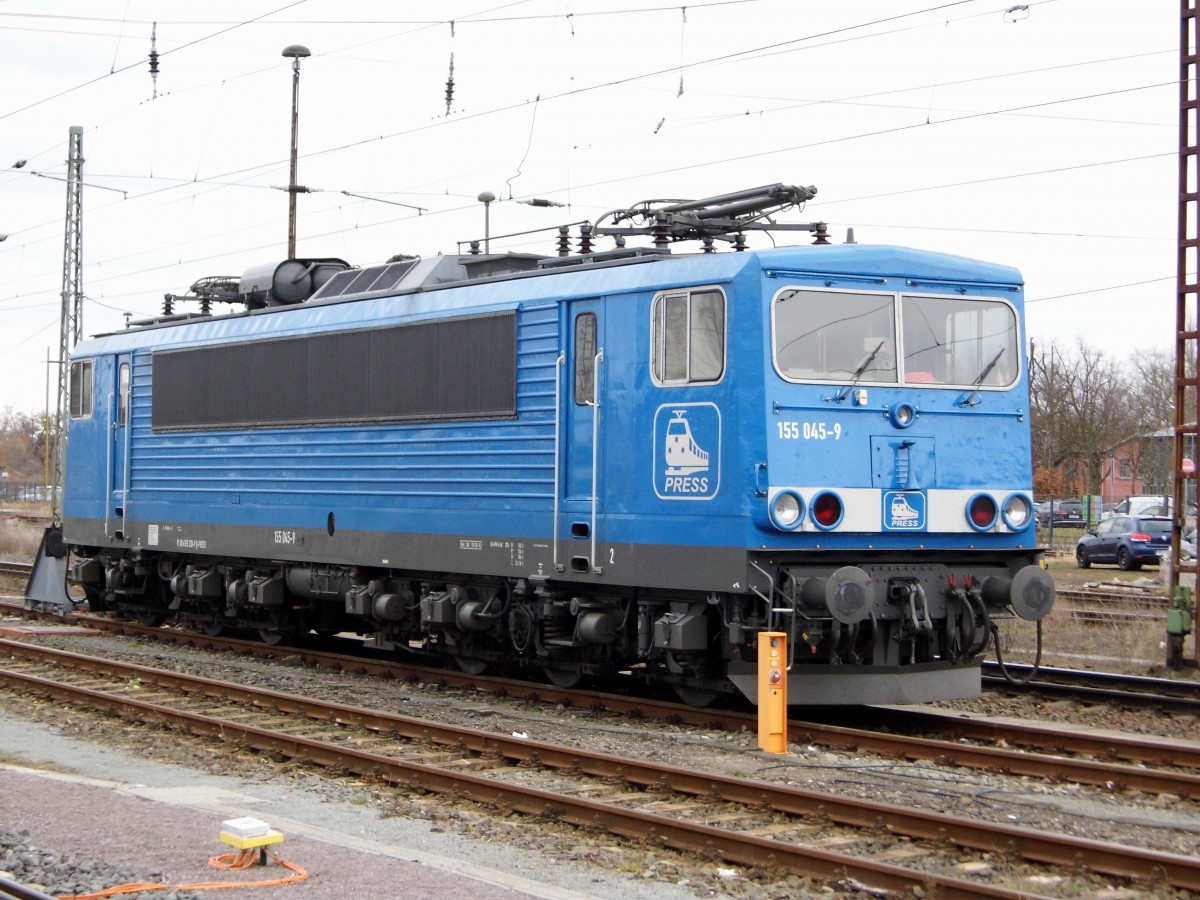  Am 03.03.2015 war die 155 045-9 von der Press in Stendal abgestellt .