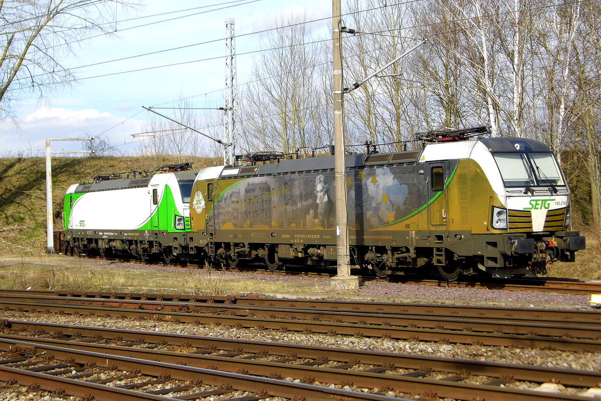 Am 03.04 .2018 waren die 193 812-5 und die 193 218-5 von der SETG - Salzburger EisenbahnTransportLogistik GmbH, in Borstel abgestellt.
