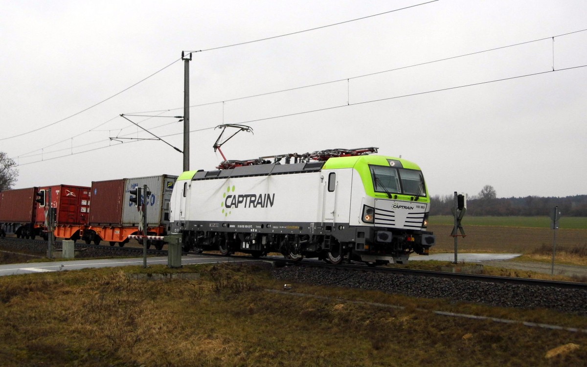 Am 04.02.2016 kam die 193 893-5 von CAPTRAIN aus Richtung Salzwedel und fuhr weiter in Richtung Stendal .