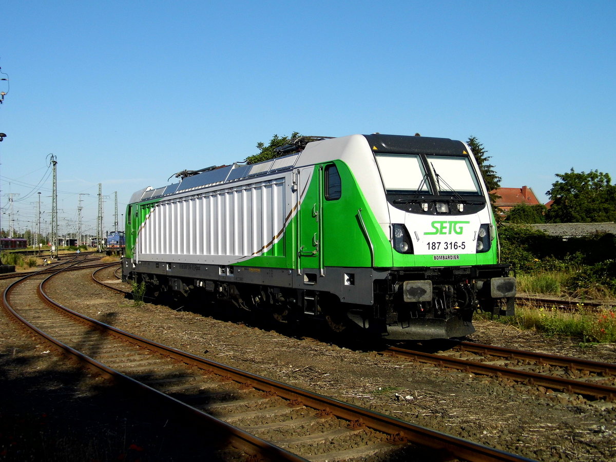 Am 04.07.2018 war die 187 316-5 von der SETG - Salzburger Eisenbahn TransportLogistik GmbH, (Railpool) in Stendal .