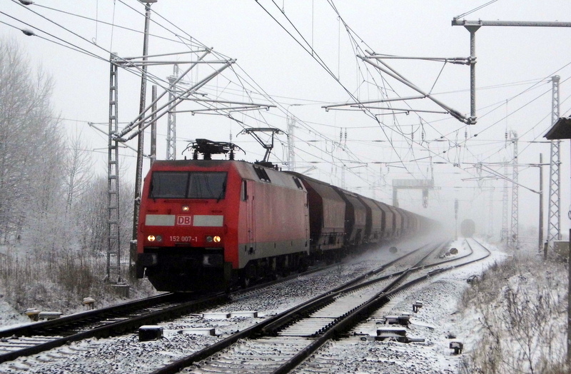 Am 05.01.2015 kam die 152 007-1 von der DB aus Richtung Stendal und fuhr weiter in Richtung Wittenberge .