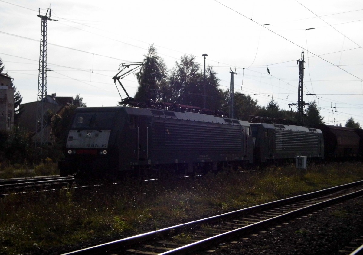 Am 05.10.2015 kamen die 189 457 und die 189 841 von der DB (MRCE Dispolok) aus Richtung Wittenberge nach Stendal und fuhr weiter in Richtung Magdeburg.