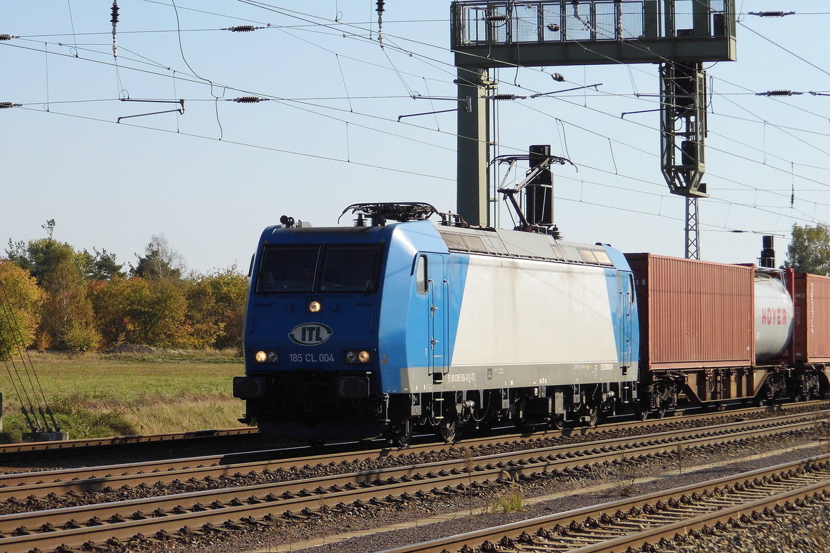 Am 05.10.2018 kam die 185 CL 004 von der ITL aus Richtung Stendal nach Borstel und fuhr weiter nach  Wittenberge  .
