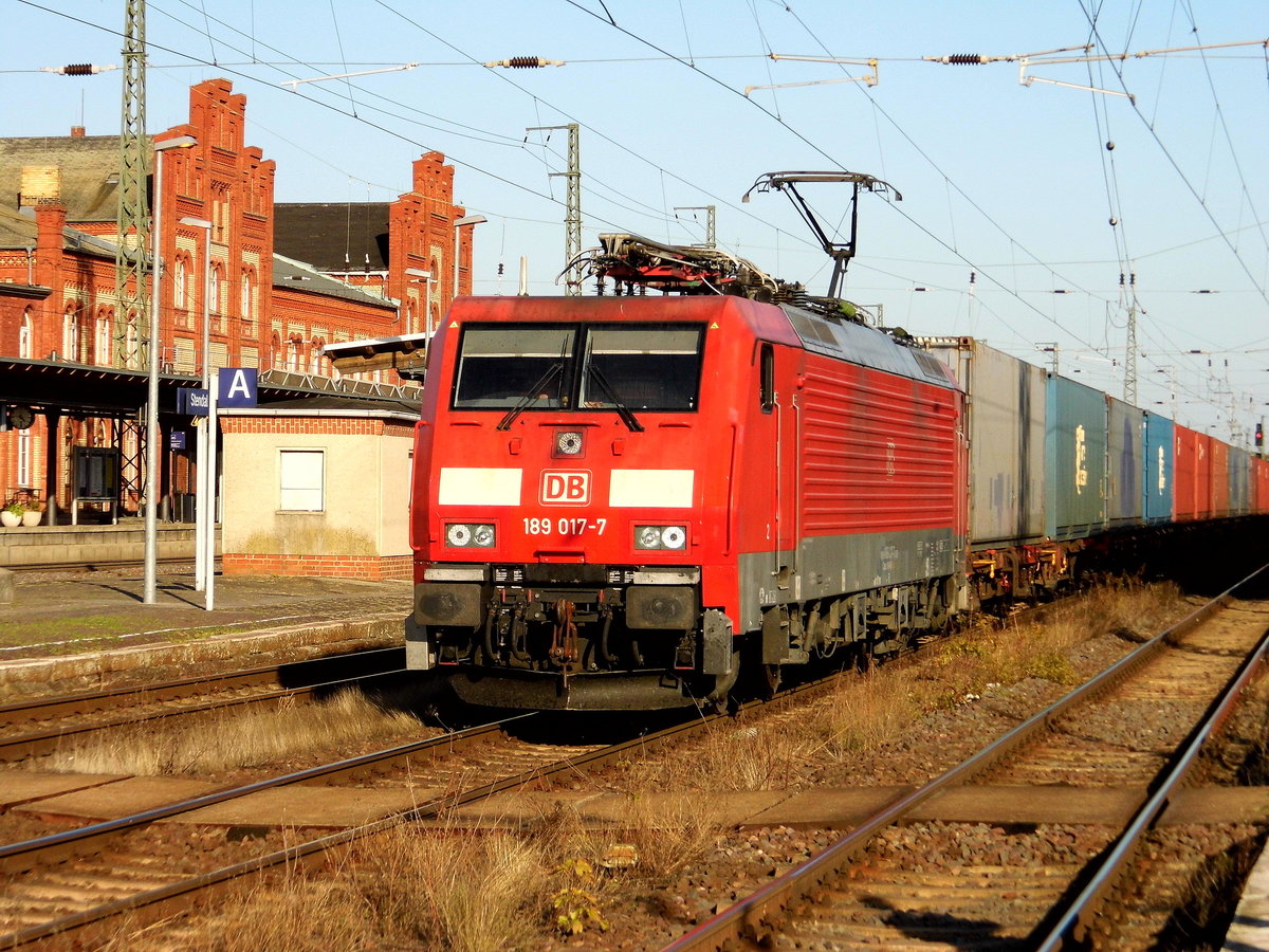 Am 05.10.2018 kam die 189 017-7 von DB Cargo Deutschland AG,   aus Richtung Magdeburg nach Stendal und fuhr weiter in Richtung Wittenberge .