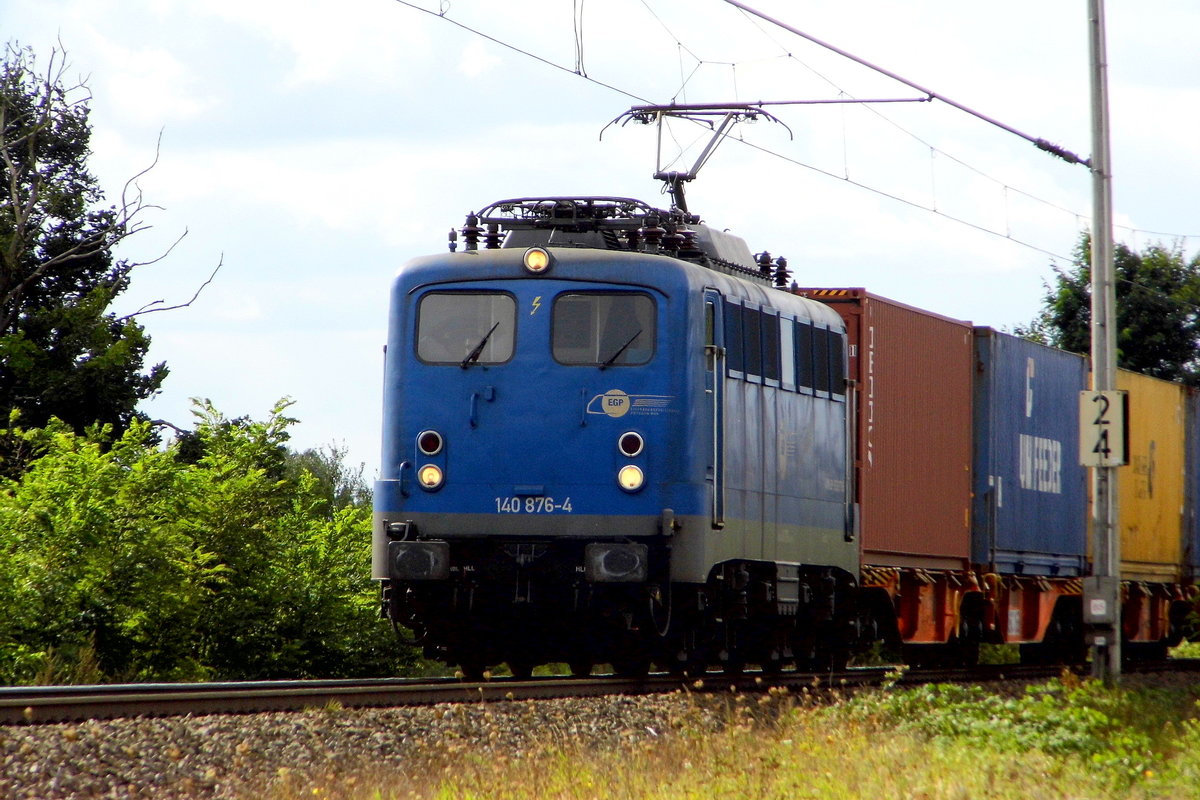 Am 07.09.2017 kam die 140 876-4 von der EGP – Eisenbahngesellschaft Potsdam, aus Richtung Salzwedel und fuhr nach Stendal .