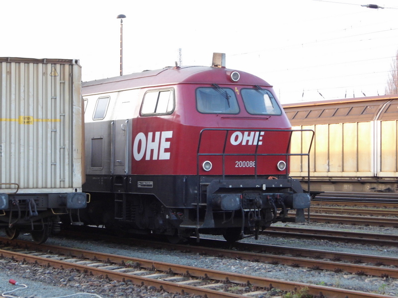 Am 07.12.2014 war die  200086 von der  OHE Cargo in Stendal abgestellt . 