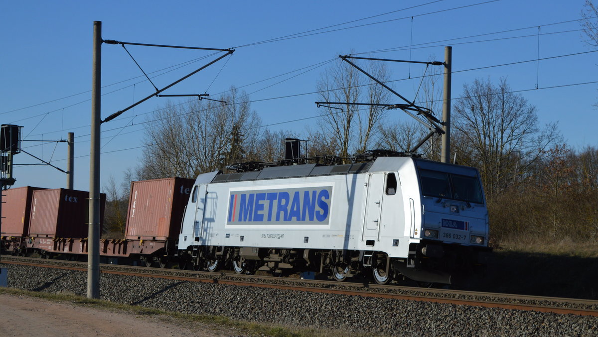 Am 08.03.2021 kam die 386 032-7 von METRANS aus Richtung Wittenberge und fuhr weiter in Richtung Stendal .