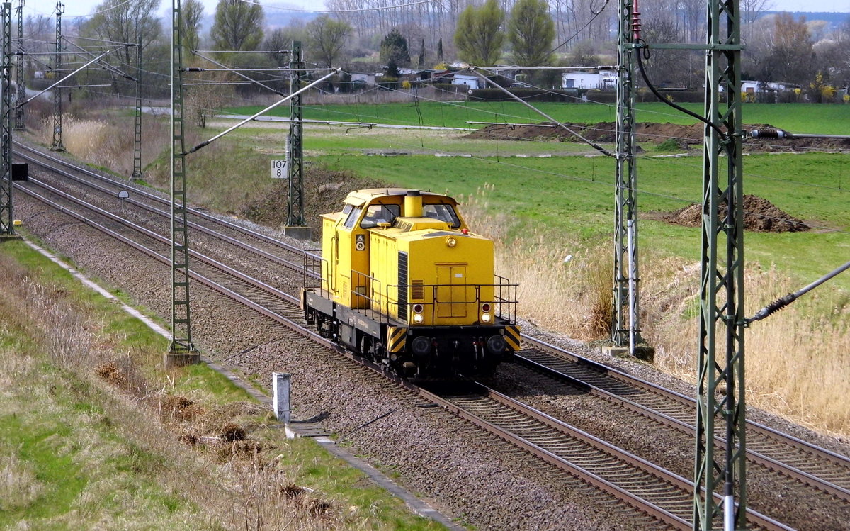 Am 08.04.2016 kam die 203 158-1  von der SGL  aus Richtung Hannover und fuhr weiter in Richtung Stendal .