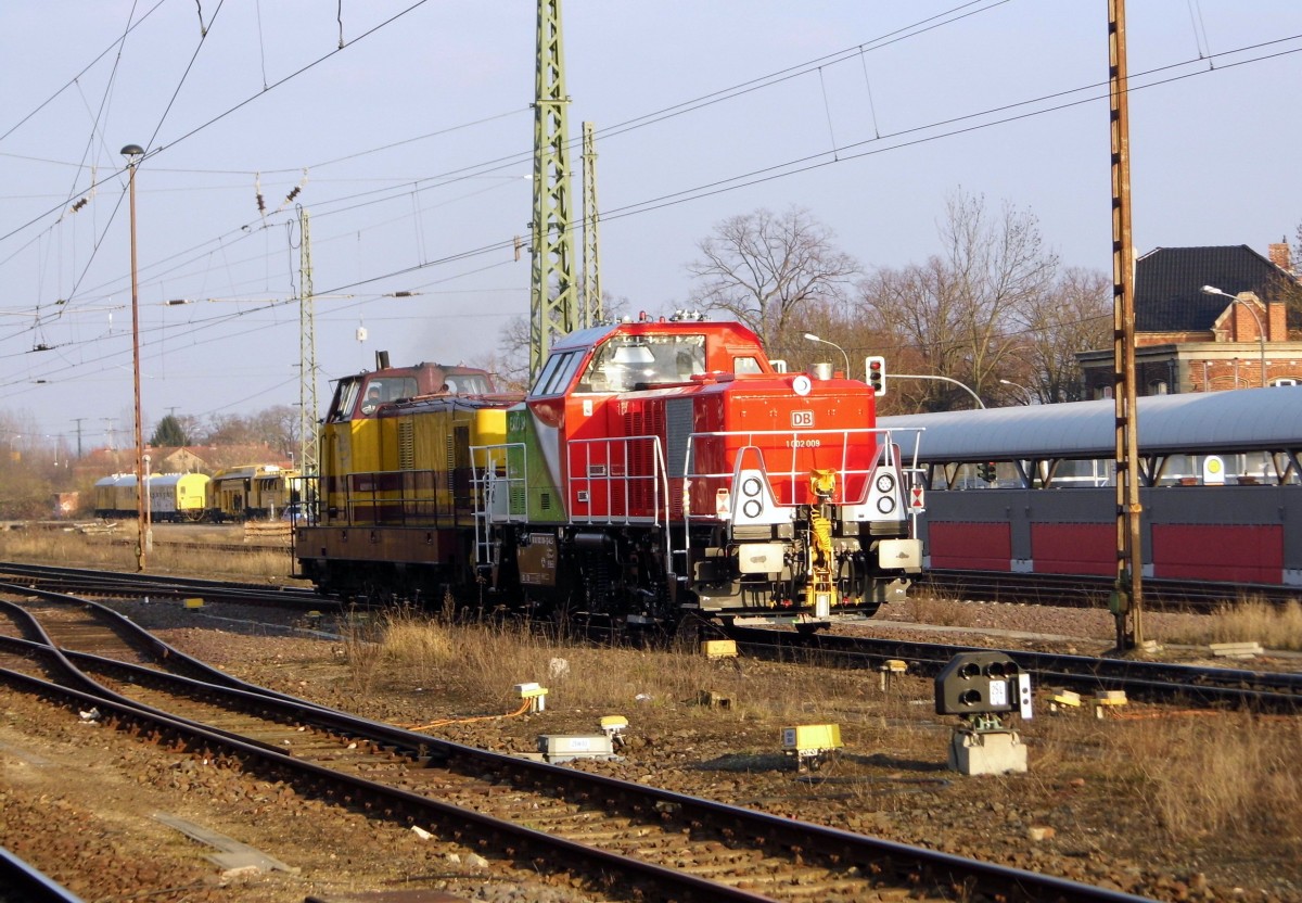 Am 09.03.2016 fuhren die  423 002-5 V90 002 von der A.V.G. und die 1002 009-1  von der DB (ALS)  von Stendal in Richtung Magdeburg .
