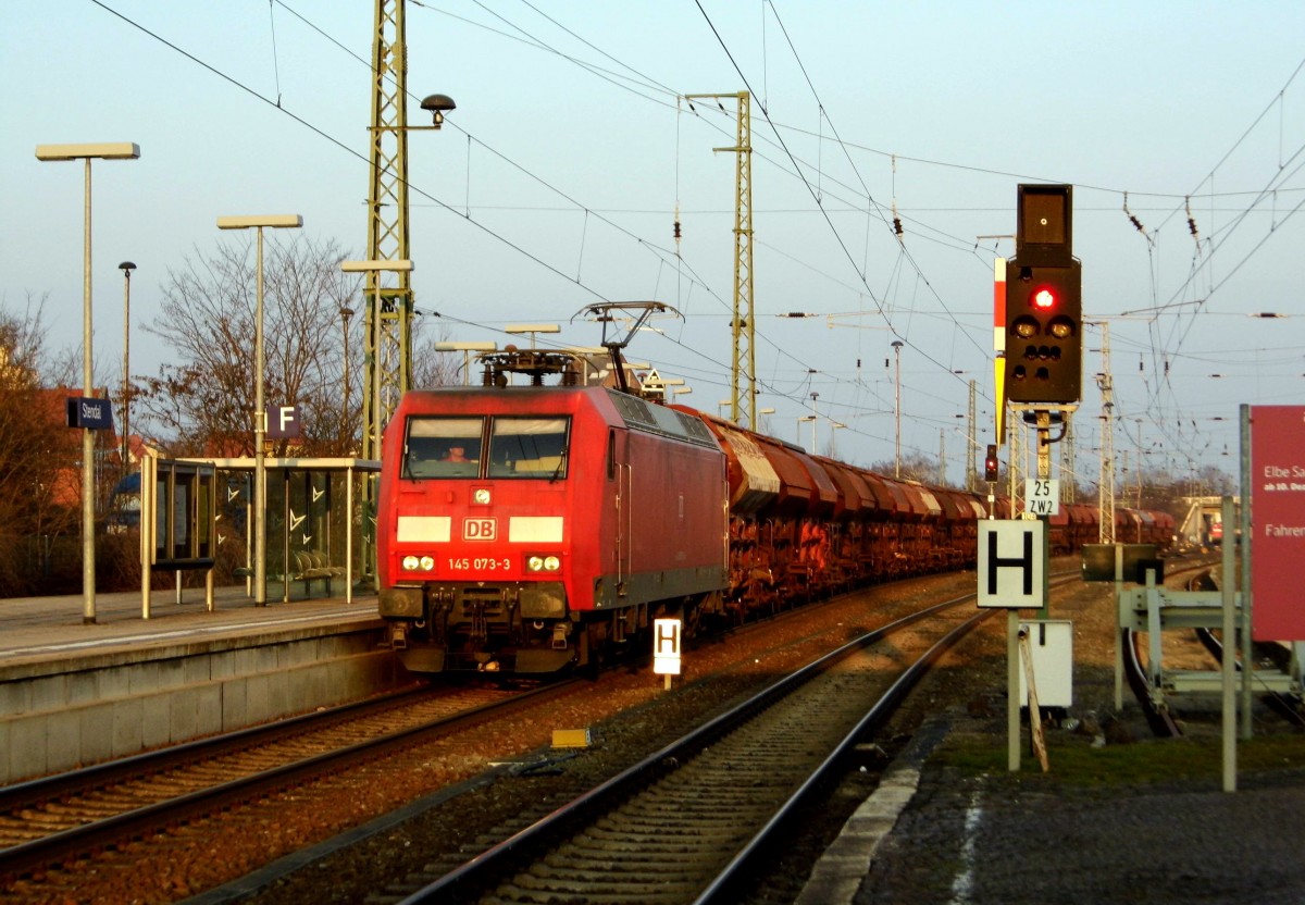 Am 09.03.2016 kam die 145 073-3 von der DB Schenker aus Richtung Berlin  nach Stendal und fuhr weiter in Richtung Hannover.