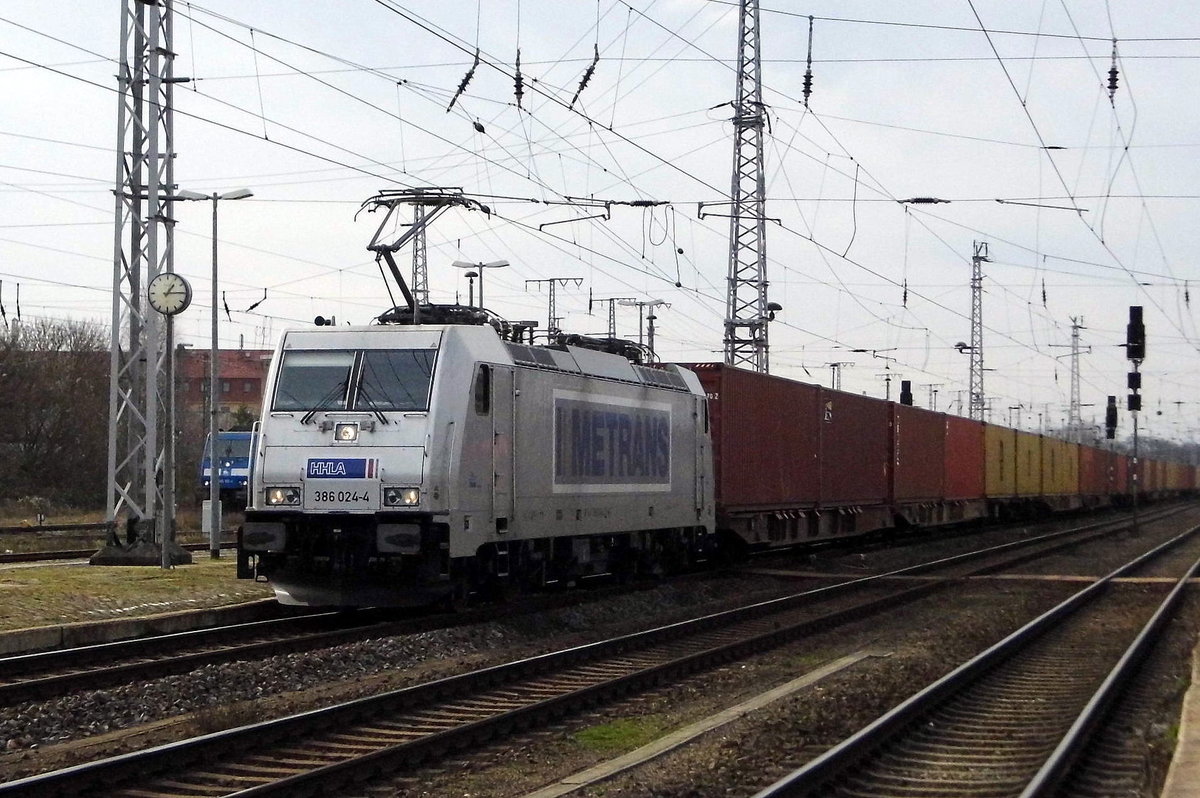 Am 09.03.2017 kam die 386 024-4 von METRANS  aus Richtung Salzwedel nach Stendal und fuhr weiter in Richtung Magdeburg .