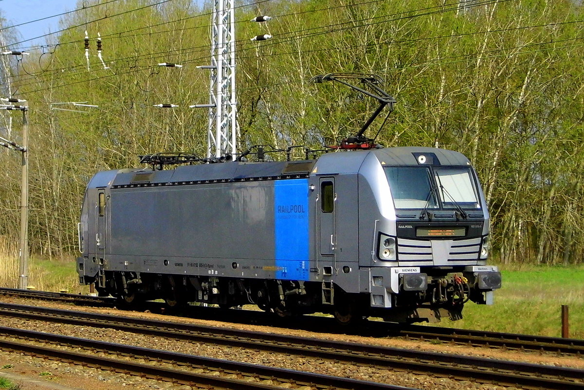 Am 09.04.2017 Rangierfahrt von der  193 805-9 von der SETG ( Railpool)   in Borstel .