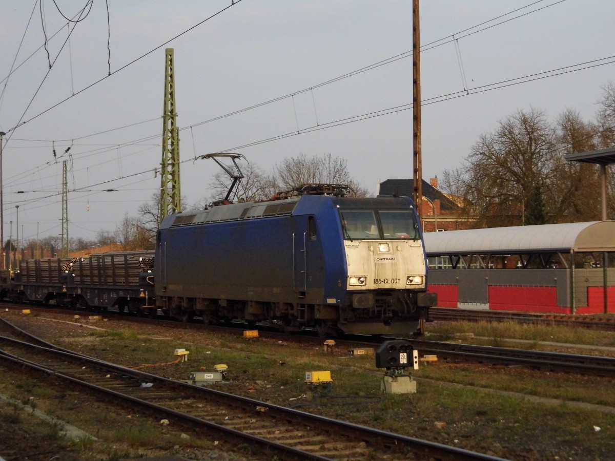  Am 10.04.2015 kam die 185-CL 001 von der CAPTRIN aus Richtung Magdeburg nach Stendal und fuhr weiter in Richtung Hannover .