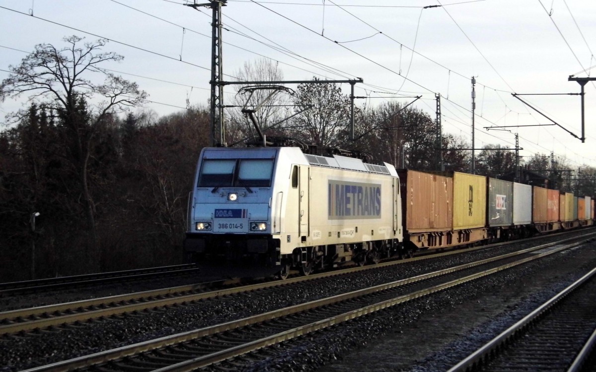 Am 10.12.2015 kam die 386 014-5 von METRANS aus Richtung Magdeburg nach Niederndodeleben und fuhr weiter in Richtung Braunschweig .