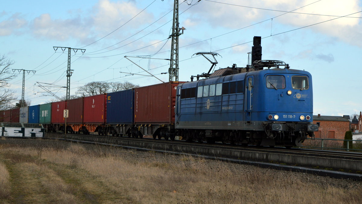 Am 11.03.2021 fuhr die 151 118-7 von der EGP  aus Richtung Stendal und fuhr weiter in Richtung Salzwedel .