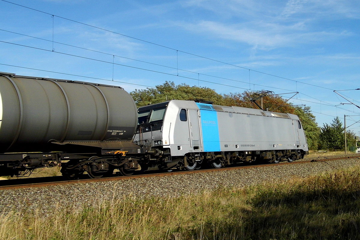 Am 11.09.2018 kam die 185 690-5  von der  CTL Logistics GmbH, (  Railpool)  aus Richtung Wittenberge und fuhr weiter nach Stendal .