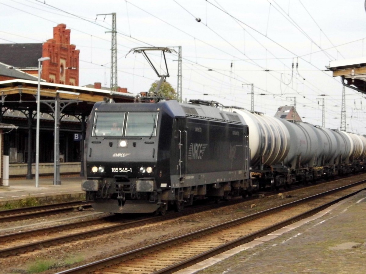 Am 12.09.2015 kam die 185 545-1 von der MRCE Dispolok aus Richtung Magdeburg nach Stendal und fuhr weiter in Richtung Salzwedel .