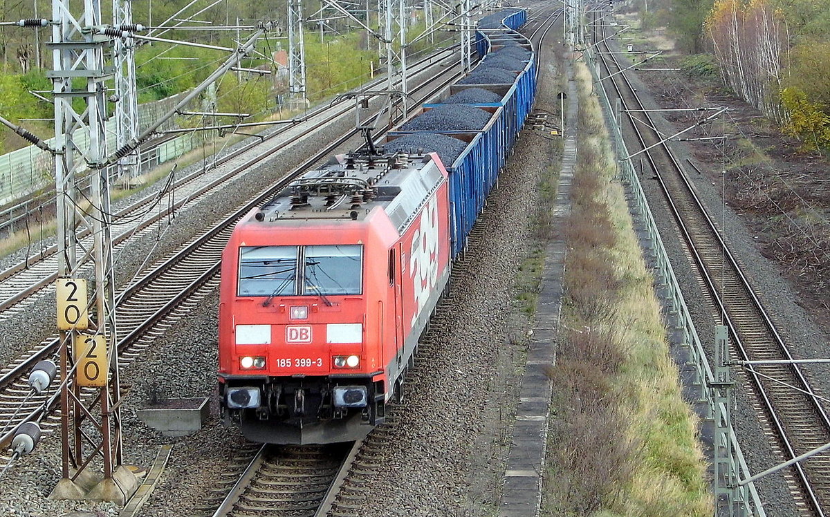 Am 12.11.2017 kam die 185 399-3 von   DB Cargo Deutschland AG , aus Richtung Stendal und fuhr weiter in Richtung Salzwedel .